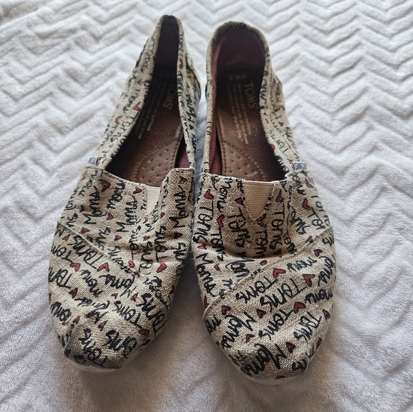 TOMS Heart Moms Slip-on Casual Flats, Women's size 6.5 - Picture 1 of 6